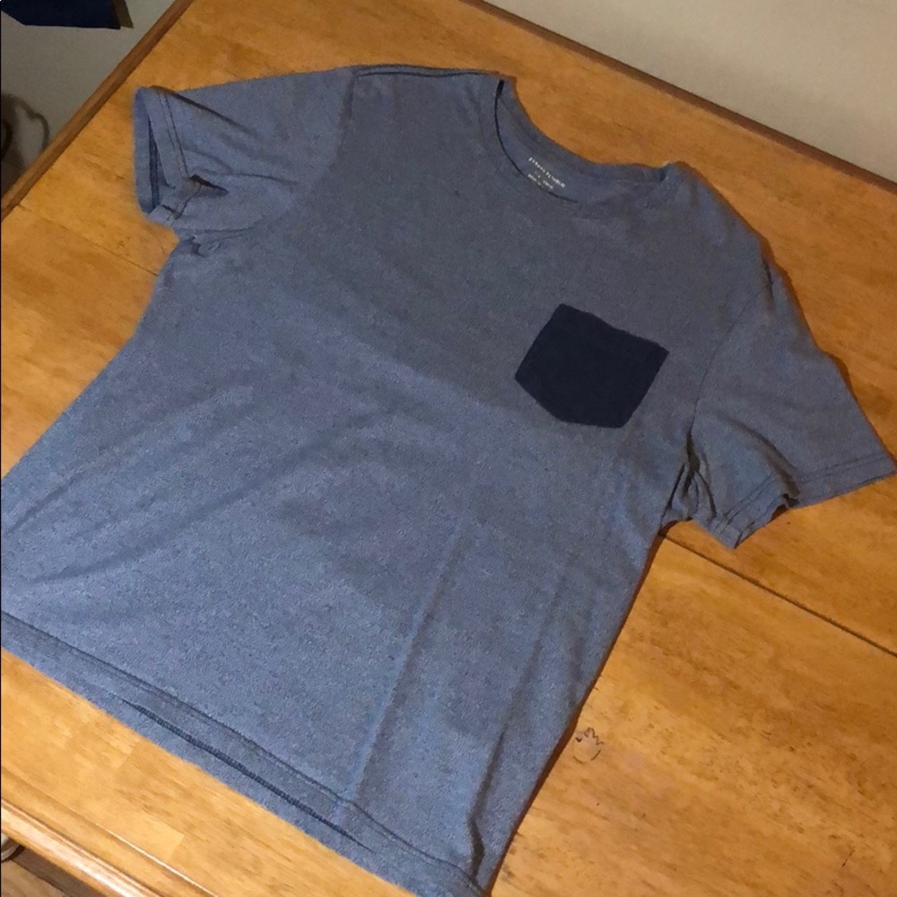 Banana Republic Pocket Tee - Large